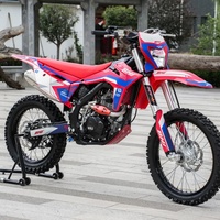 Moto tout-terrain haute performance pour la conduite en montagne et en extérieur
