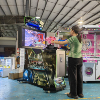 Mesin Arcade Tembak-Tembakan Dua Pemain Beroperasi dengan Koin, Mode Permainan Dapat Disesuaikan, Peralatan untuk Hiburan di Arena Arcade