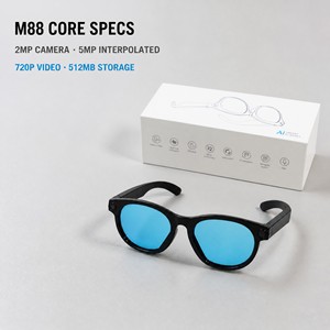 แว่นตาอัจฉริยะ M88 AI กรอบสีดำขาว เลนส์เคลือบสีน้ำเงินแดง พร้อมฟิลเตอร์กรองแสงสีฟ้าใส ชาร์จด้วยพอร์ต Type C - Product Image 3