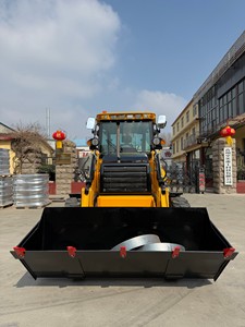 Chargeuse-pelleteuse puissante de 7,5 tonnes avec une capacité de godet de 1,3 m³ pour les travaux de terrassement, de construction et d'agriculture - Product Image 6