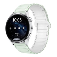 Bracelet de montre en silicone perforé bicolore à trois brins magnétiques de 18-22 mm de largeur pour GT5, S4 et Watch6