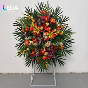 Guirnalda de Flores Artificiales de Seda Personalizada LEDA para Cementerio, Corona Floral para Funeral, Arreglos Florales de Homenaje - Product Image 1