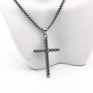 yunnique <b>Titanium</b> Steel Cross Pendant Necklace Unisex Stainless Steel Religious Jewelry Geometric Design Fashion Necklace - Product Image 4