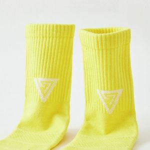 Chaussettes de sport personnalisées de haute qualité pour hommes, chaussettes de course en coton peigné, chaussettes athlétiques mi-mollet, fabricant de chaussettes personnalisables - Product Image 4
