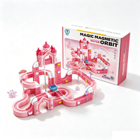Parc Princesse : Circuit Électrique Magnétique 119 Pièces, Jouet de Construction en Tuiles Magnétiques Château Rose, Jouets de Voiture Électrique sur Rail