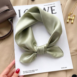 卸売ソリッドカラー女性用シルクサテンショールヒジャーブ大サイズ50*50 Twillスタイル無地女性用シルクスクエアスカーフ - Product Image 2