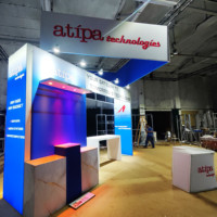 Système d'exposition de stand modulaire portable 20-20 Taie d'oreiller en toile de fond Bannière LED pour affichage de salon Impression par sublimation de colorant