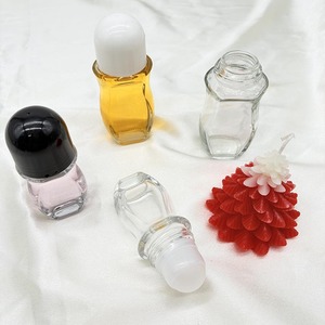 Custom 10ml 15ml 30ml 50ml Rodillo de aceite esencial Botella de vidrio Desodorante Claro Esmerilado Cuadrado Rollo en botellas de vidrio - Product Image 6