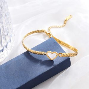 Pulsera de Corazón al por Mayor de Fábrica <span class=keywords><strong>para</strong></span> Mujer, Joyería de Moda de Lujo Minimalista, Diseño Exclusivo, <span class=keywords><strong>Accesorios</strong></span> de Acero Inoxidable - Product Image 4