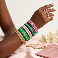 Bracelets en silicone personnalisés, élégants, pour un usage quotidien, en matériau durable de qualité supérieure, souples et flexibles, rose et vert, pour sororité.