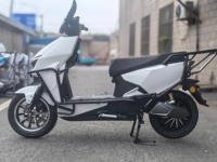 Trottinette de Mobilité Partagée Alia Streetbikes, Moteur 72V, Vitesse >80km/h, Système de Batterie Interchangeable, Châssis Renforcé pour