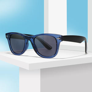 Gafas de sol para niños Conchen UV400 con montura de PC, lentes anti-UV clase 2, para protección solar y viajes con estilo. - Product Image 3