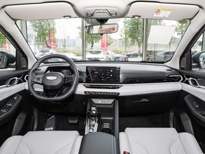 Geely Coolray <span class=keywords><strong>L</strong></span> 2025 1.5TD DCT Surpass Edition <span class=keywords><strong>Noir</strong></span>/Gris Fabriqué en Chine, Vente Chaude - Product Image 6