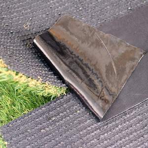 Ruban <span class=keywords><strong>de</strong></span> couture <span class=keywords><strong>de</strong></span> gazon artificiel auto-adhésif personnalisé, ruban <span class=keywords><strong>de</strong></span> couture pour <span class=keywords><strong>pelouse</strong></span>, assemblage <span class=keywords><strong>de</strong></span> <span class=keywords><strong>tapis</strong></span> intérieur et extérieur - Product Image 3