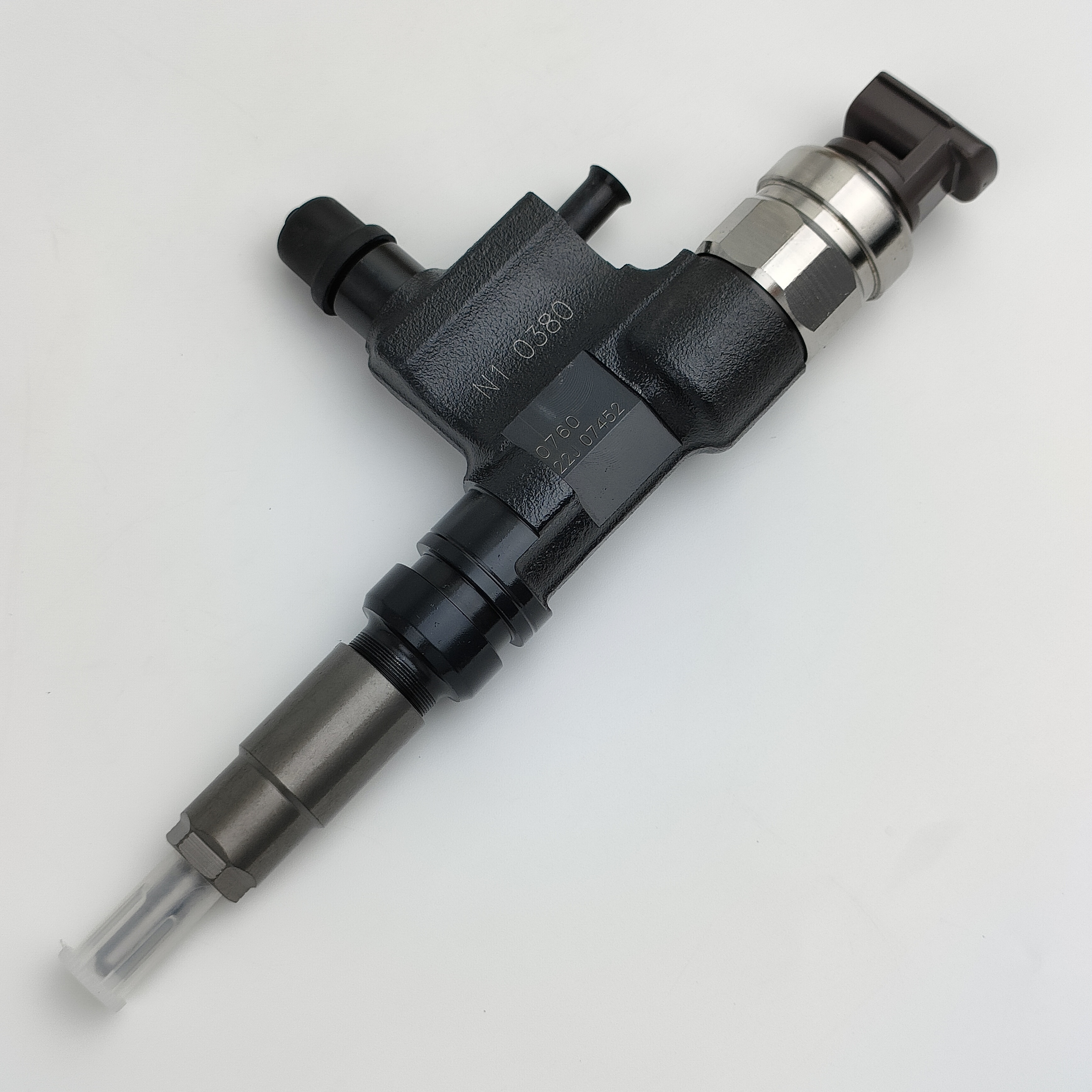 Diesel Engine Spare Parts Fuel Injector 295050-0152 common rail injector 8-97622719-2 for ISUZU