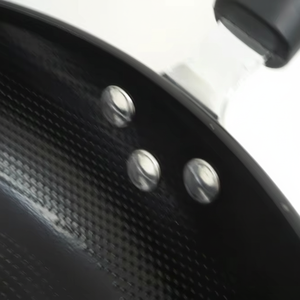 กระทะอลูมิเนียมพร้อมฝาหม้อด้ามพลาสติกสำหรับทำอาหารที่บ้านและอาหารประจำวัน - Product Image 1