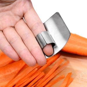 Protectores de manos de acero inoxidable para cocina, protectores de dedos para cortar verduras, dispositivos de protección anticorte para la cocina. - Product Image 4