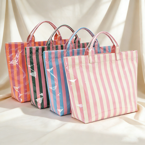 Sac fourre-tout à bandoulière rayé multicolore pour femmes et filles, grande capacité, portable, imperméable, en PVC enduit, sac de voyage rayé - Product Image 1
