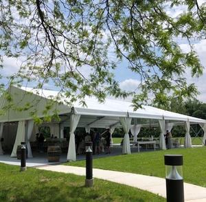 Tente <span class=keywords><strong>de</strong></span> luxe <span class=keywords><strong>de</strong></span> chapiteau <span class=keywords><strong>de</strong></span> mariage avec les murs mobiles simples <span class=keywords><strong>pour</strong></span> des événements <span class=keywords><strong>de</strong></span> jardin et <span class=keywords><strong>de</strong></span> plage - Product Image 2