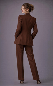 Ensemble de costume cintrée marron pour femme, élégant, trois pièces : blazer, gilet et pantalon, tenue coordonnée, vêtements de bureau formels de qualité supérieure, costume d'affaires - Product Image 4