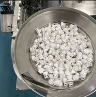 Machine de remplissage et d'emballage automatique de tubes PP pour comprimés effervescents en bouteille droite
