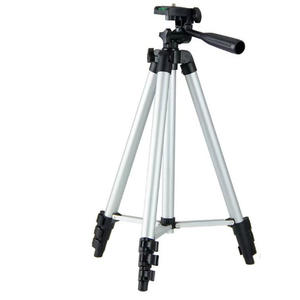 Trípode profesional de aleación de aluminio, 3 secciones, bloqueo giratorio, cardán 3D para cámara digital, color plateado - Product Image 4