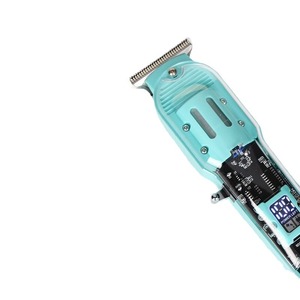 Cortadora de Pelo Eléctrica Profesional Recargable con Pantalla Digital, para Uso en Salón y Hogar, con Cuchilla Doble de Titanio Mejorada - Product Image 5