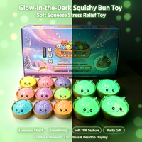 Jouet Squishy Halloween en forme de chignon avec effet lumineux en TPR souple pour ornement de bureau, anti-stress à presser, cadeau de fête, vente en gros