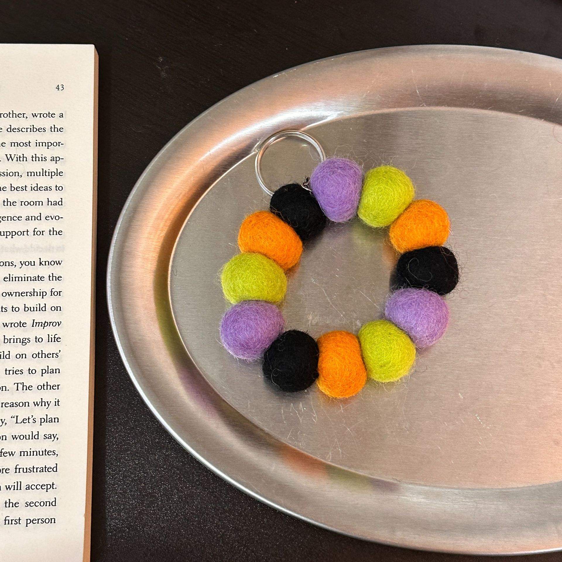 Chaîne de téléphone portable en forme de haricot noir sucré