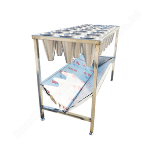 Cône saignant pour tuer les poulets Abattoir de poulets Cône saignant l'équipement d'abattoir de poulets - Product Image 4
