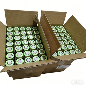 สำหรับเซลล์แบตเตอรี่ฟอสเฟต LFP Lifepo4 เกรด 33140 3.65v 15ah 3000 รอบการใช้งาน เซลล์ลิเธียมทรงกระบอก ขั้วต่อแบบสกรู - Product Image 4