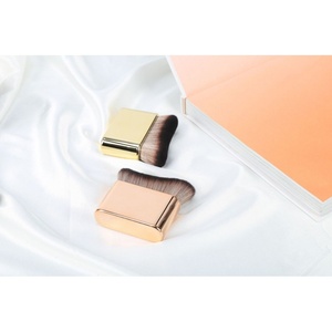 Pinceau de maquillage professionnel grand format pour le visage et le corps, idéal pour le bronzage, le fond de teint, le poudre et le blush – Marque privée - Product Image 4