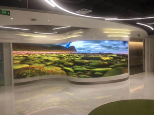 Pantalla LED Flexible para Interiores, 4K a Todo Color, Curvable 180 Grados, Personalizable, Resistente, para Publicidad en Centros Comerciales y Medios Creativos - Product Image 1