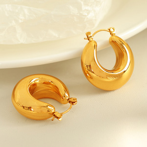 Pendientes de aro chapados en oro de acero de titanio, gruesos y huecos, para mujer, joyería de moda - Product Image 3