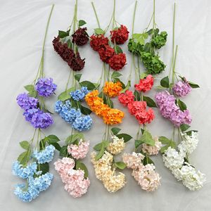 Bouquet d'hortensias artificiels en soie, 4 têtes, fleurs artificielles réalistes multicolores pour la décoration de mariage et de la maison - Product Image 2