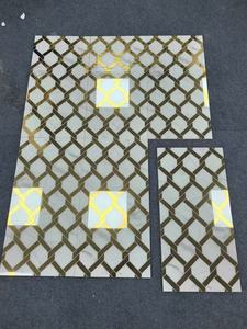 Piastrelle Decorative in Porcellana Dorata Effetto Tappeto - Product Image 5