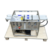 Système de traitement d'osmose inverse de l'eau salée à petite échelle Machine de filtre purifié par membrane d'osmose inverse sur bateau