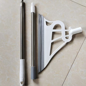 Balai magique 31 cm, deux sections, manche en plastique blanc avec lame en silicone pour le nettoyage des vitres de la salle de bain et de la douche - Product Image 1