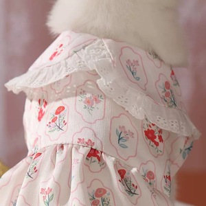 Une robe bulle à motifs floraux pour chats, conçue pour éviter la perte de poils, idéale pour le printemps et l'été. Cool et léger. - Product Image 3