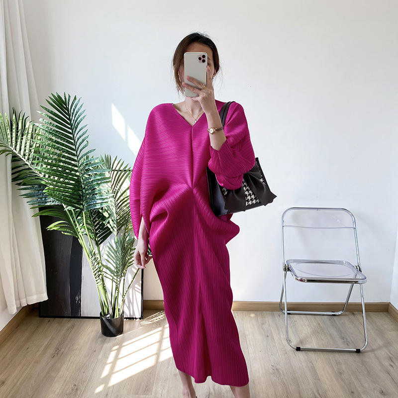 สีแดงม่วง