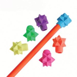 Venta al por mayor: Bonita cubierta de goma de borrar con diseño de garra de gato de dibujos animados, ecológica, de TPR, para lápices, para niñas de primaria, no tóxica y protectora. - Product Image 4