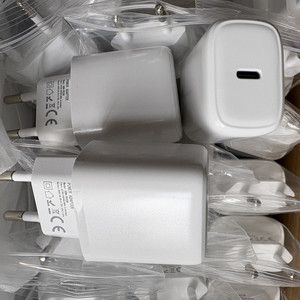 Caricabatterie USB C 20W PD Type C per cellulari Samsung e <span class=keywords><strong>iPhone</strong></span> 18 17 16, adattatore di alimentazione a ricarica rapida, bestseller - Product Image 6