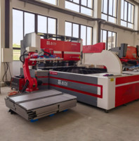 Centre de cintrage automatique flexible de panneaux en acier inoxydable et en acier au carbone avec moteur pour usine de fabrication directe