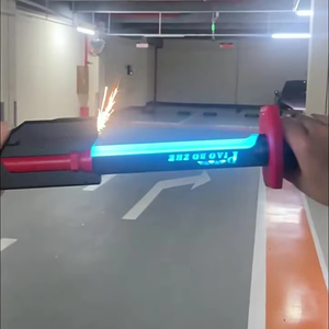 Wanderer Spark Fighting Blade Lampe à <span class=keywords><strong>eau</strong></span> colorée Sabre laser acousto-optique pour enfants Jouet Spray lumineux Épée fraîche - Product Image 3
