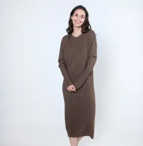 Váy Len Chui Đầu Dài Cashmere Dệt Kim Không Đường May Cho Nữ