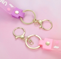 Porte-clés tendance en PVC souple avec lettres, accessoire de sac, pendentif en peluche, petit cadeau