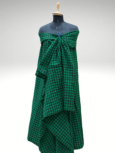 Vestido africano Maasai Shuka de la mejor calidad para mujer, largo, estilo maxi, ropa tradicional tribal, disponible al mejor precio del mercado. - Product Image 3