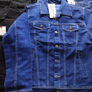 Chaquetas de mezclilla icónicas y resistentes para hombre que nunca pasan de moda - Product Image 1