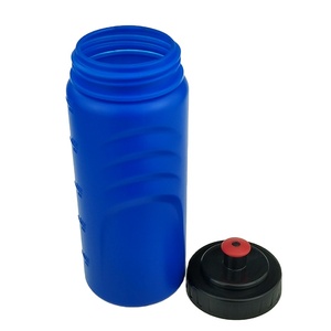 Botella de agua de muestra gratuita para deportes y viajes con logotipo personalizado, botella flexible plegable de silicona a prueba de fugas - Product Image 1