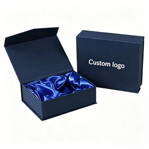 Boîte cadeau rigide en carton biodégradable de luxe en forme de <span class=keywords><strong>livre</strong></span> avec logo personnalisé, fermeture magnétique et insert en mousse EVA, vente en gros - Product Image 1